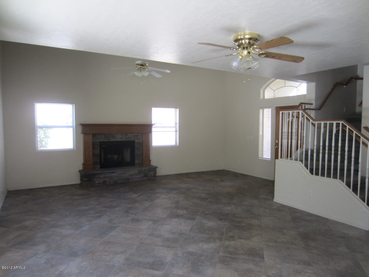 853 West Shellfish Drive Gilbert, AZ 85233 - Photo 17 of 26 Living