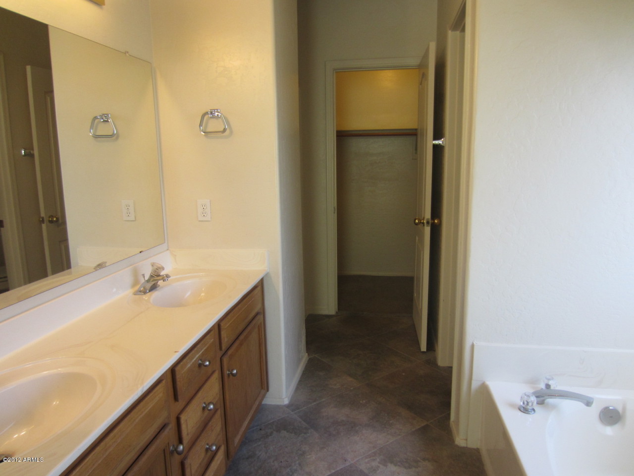 853 West Shellfish Drive Gilbert, AZ 85233 - Photo 21 of 26 Master bath