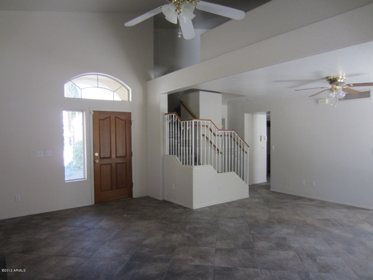 853 West Shellfish Drive Gilbert, AZ 85233 - Photo 5 of 26 Living (3)