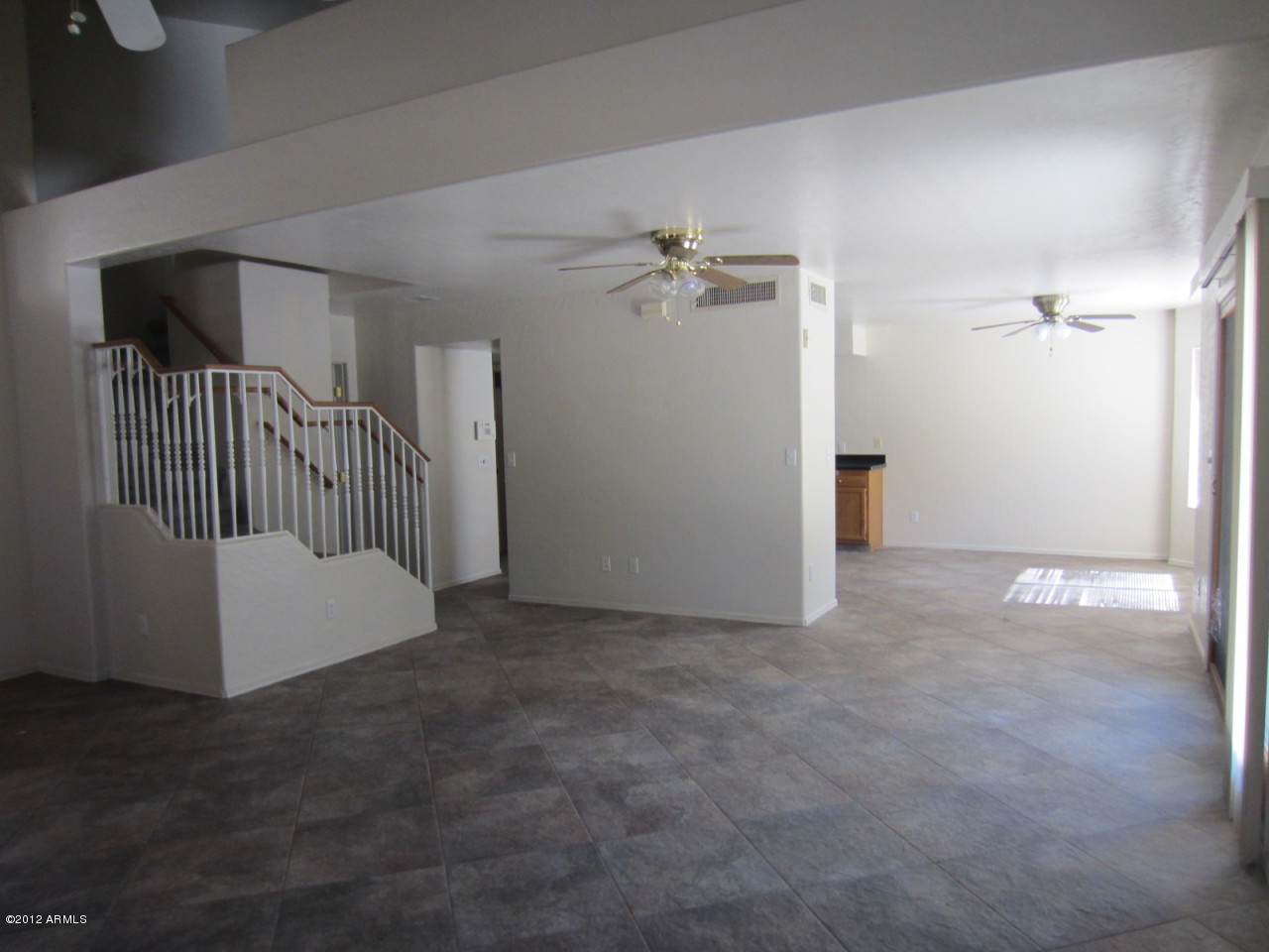 853 West Shellfish Drive Gilbert, AZ 85233 - Photo 6 of 26 Living (4)