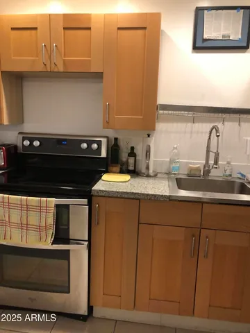 $1,695 | 2025 South Granada Drive, Unit 12, Tempe, AZ 85282