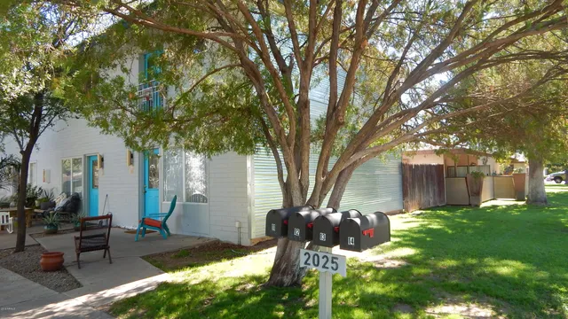 $1,695 | 2025 South Granada Drive, Unit 12, Tempe, AZ 85282