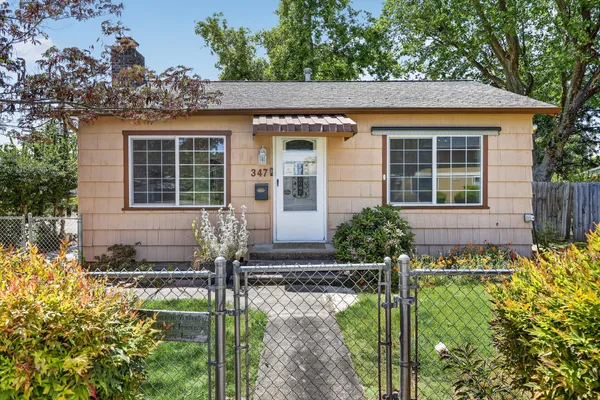 $335,000 | 347 North 2nd Street, Central Point, OR 97502