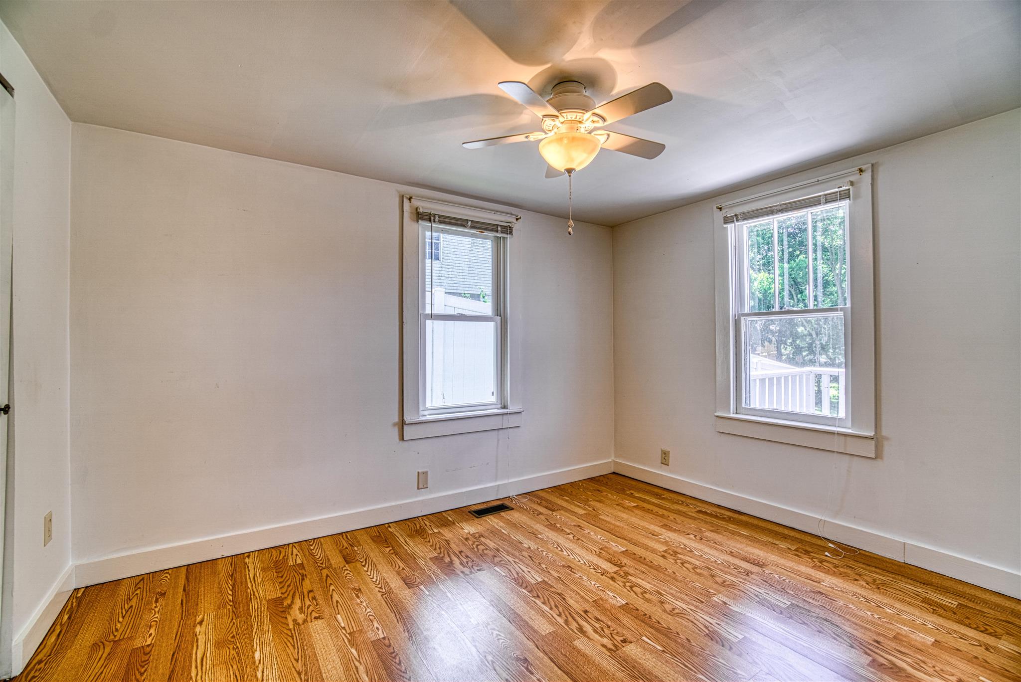 210 Locust Street Newburgh, IN 47630 - Photo 15 of 36 Gallery Image 15