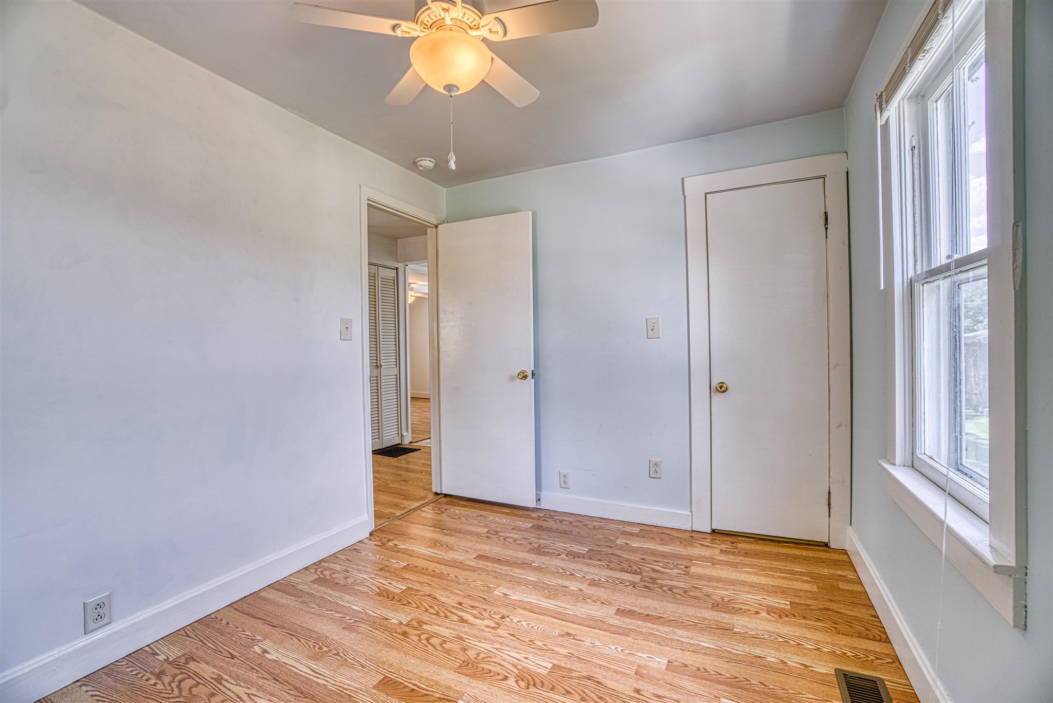 210 Locust Street Newburgh, IN 47630 - Photo 17 of 36 Gallery Image 17