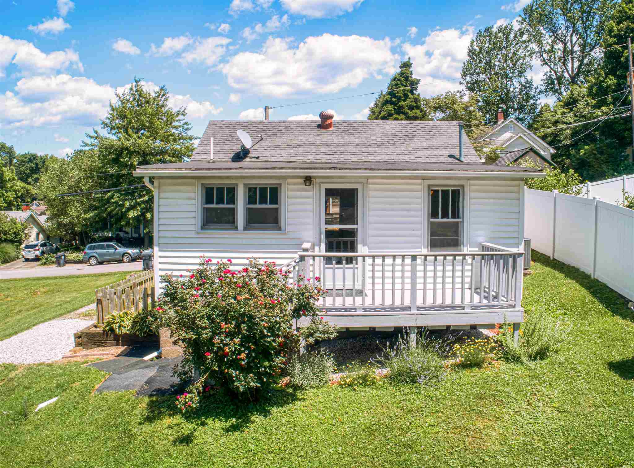 210 Locust Street Newburgh, IN 47630 - Photo 22 of 36 Gallery Image 22