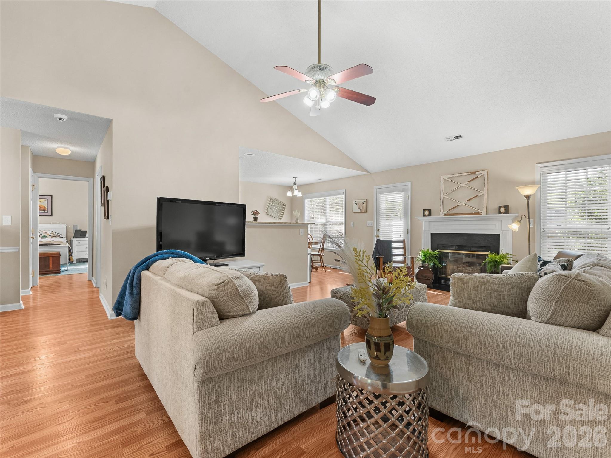171 Rolling Meadow Road Fletcher, NC 28732 - Photo 2 of 26