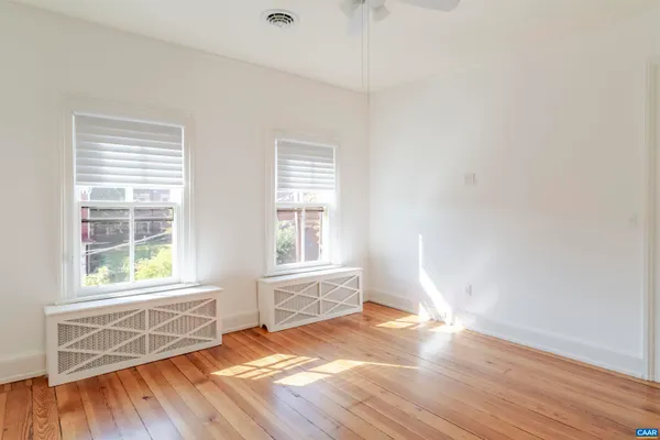 $595,000 | 17 North Washington Street, Staunton, VA 24401