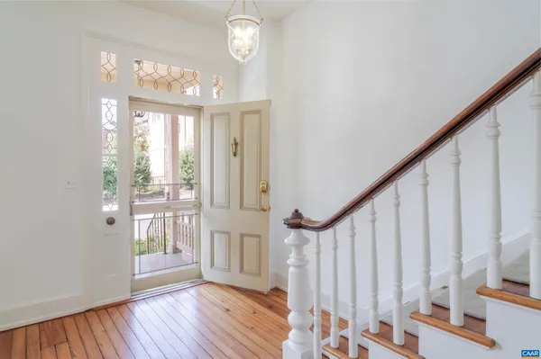 $595,000 | 17 North Washington Street, Staunton, VA 24401
