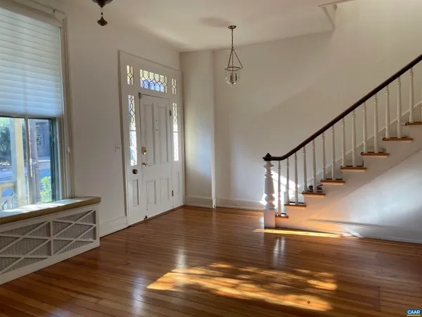 $595,000 | 17 North Washington Street, Staunton, VA 24401