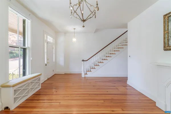 $595,000 | 17 North Washington Street, Staunton, VA 24401