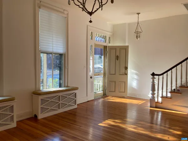 $625,000 | 17 North Washington Street, Staunton, VA 24401