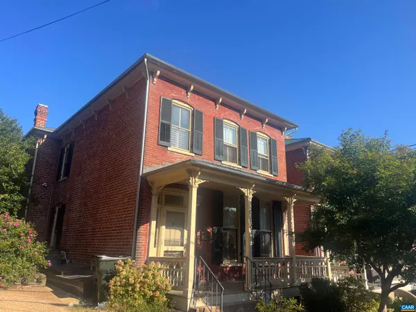 $625,000 | 17 North Washington Street, Staunton, VA 24401