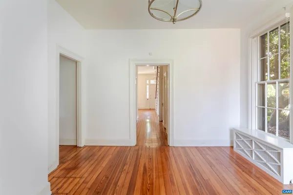 $625,000 | 17 North Washington Street, Staunton, VA 24401