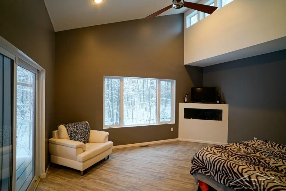 710 South Hidden Ridge Midland, MI 48640 - Photo 26 of 47 31292134-25.JPG