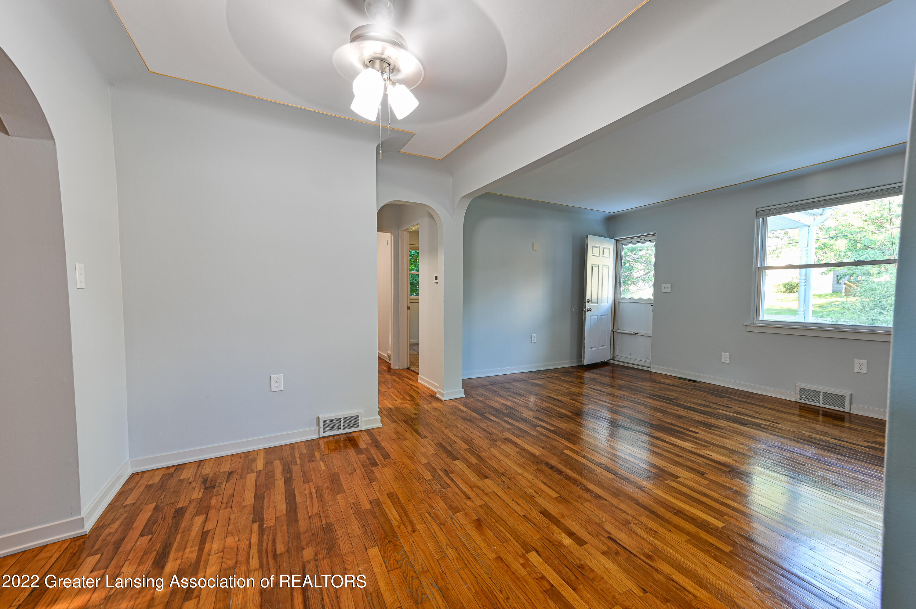 222 Stoner Road Lansing, MI 48917 - Photo 8 of 18 8.1