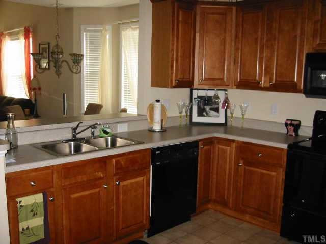 844 Horton Road, Unit 20 Durham, NC 27704 - Photo 3 of 9 Good size Kitchen that opens up to the Dining and Living room. Other