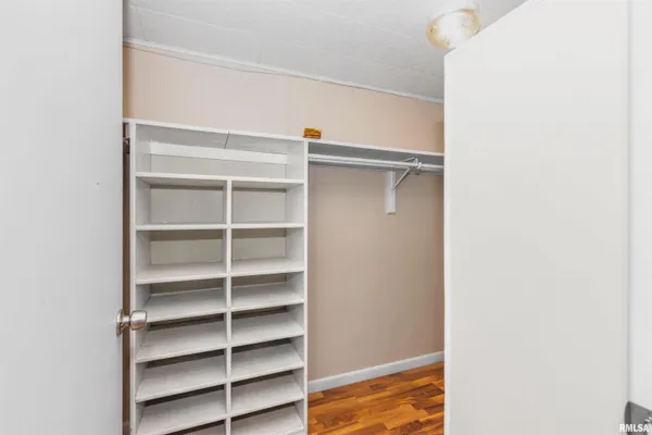 $175,000 | 102 South Eastern Avenue, Minier, IL 61759