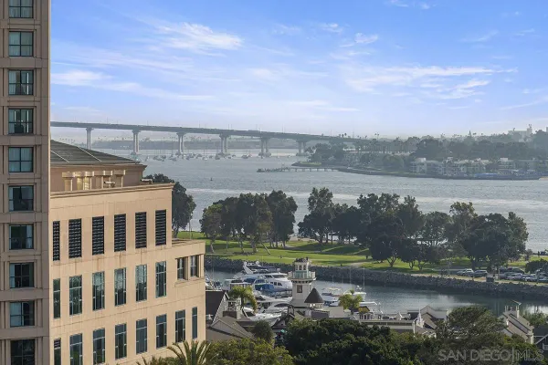 a picture of city view