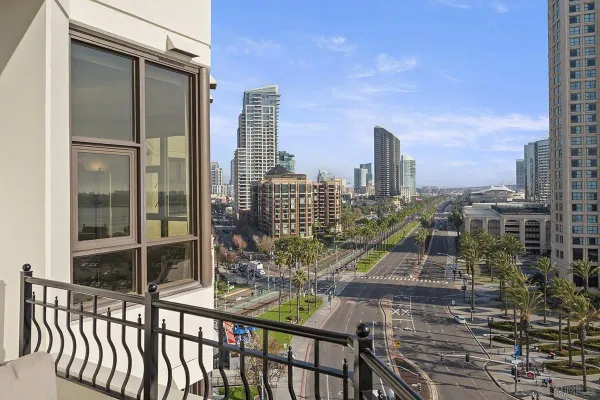 $6,800 | 700 West Harbor Drive, Unit 1204, San Diego, CA 92101