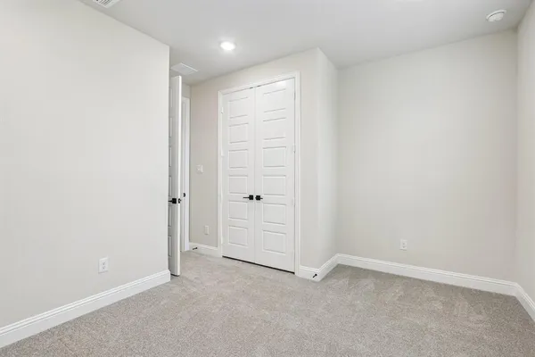 $3,100 | 716 Papyrus Drive, Justin, TX 76247