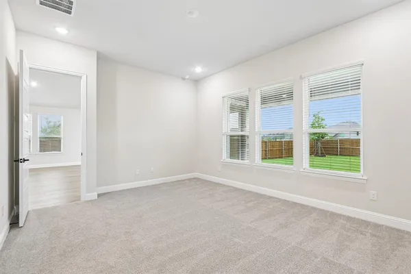 $3,100 | 716 Papyrus Drive, Justin, TX 76247