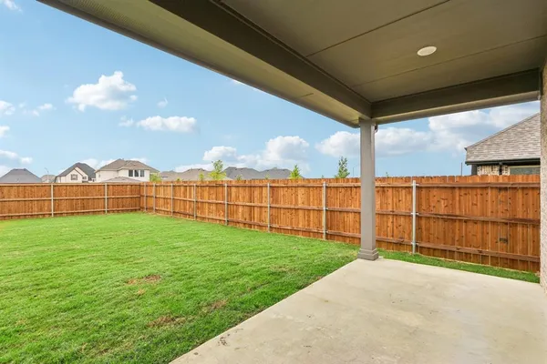 $3,100 | 716 Papyrus Drive, Justin, TX 76247
