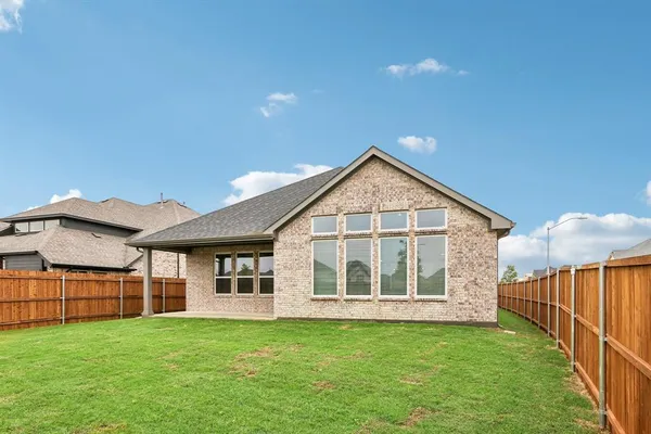 $3,100 | 716 Papyrus Drive, Justin, TX 76247