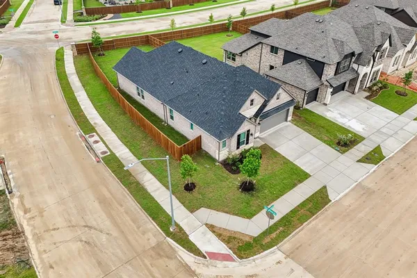 $3,100 | 716 Papyrus Drive, Justin, TX 76247