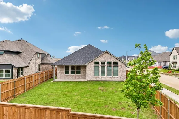 $3,100 | 716 Papyrus Drive, Justin, TX 76247