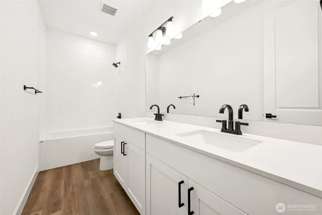 $1,124,990 | 15602 210th Avenue East, Unit 314, Bonney Lake, WA 98391