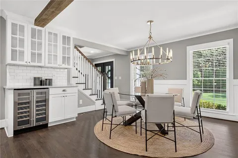 $1,100,000 | 4766 Chamblee Dunwoody Road, Dunwoody, GA 30338