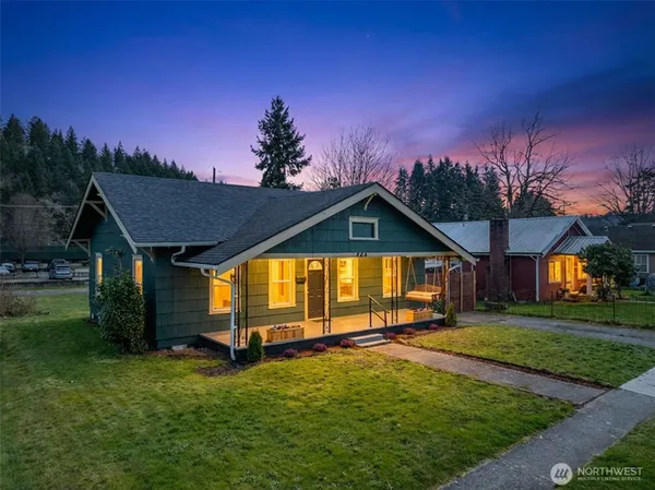 $364,500 | 804 South Gold Street, Centralia, WA 98531