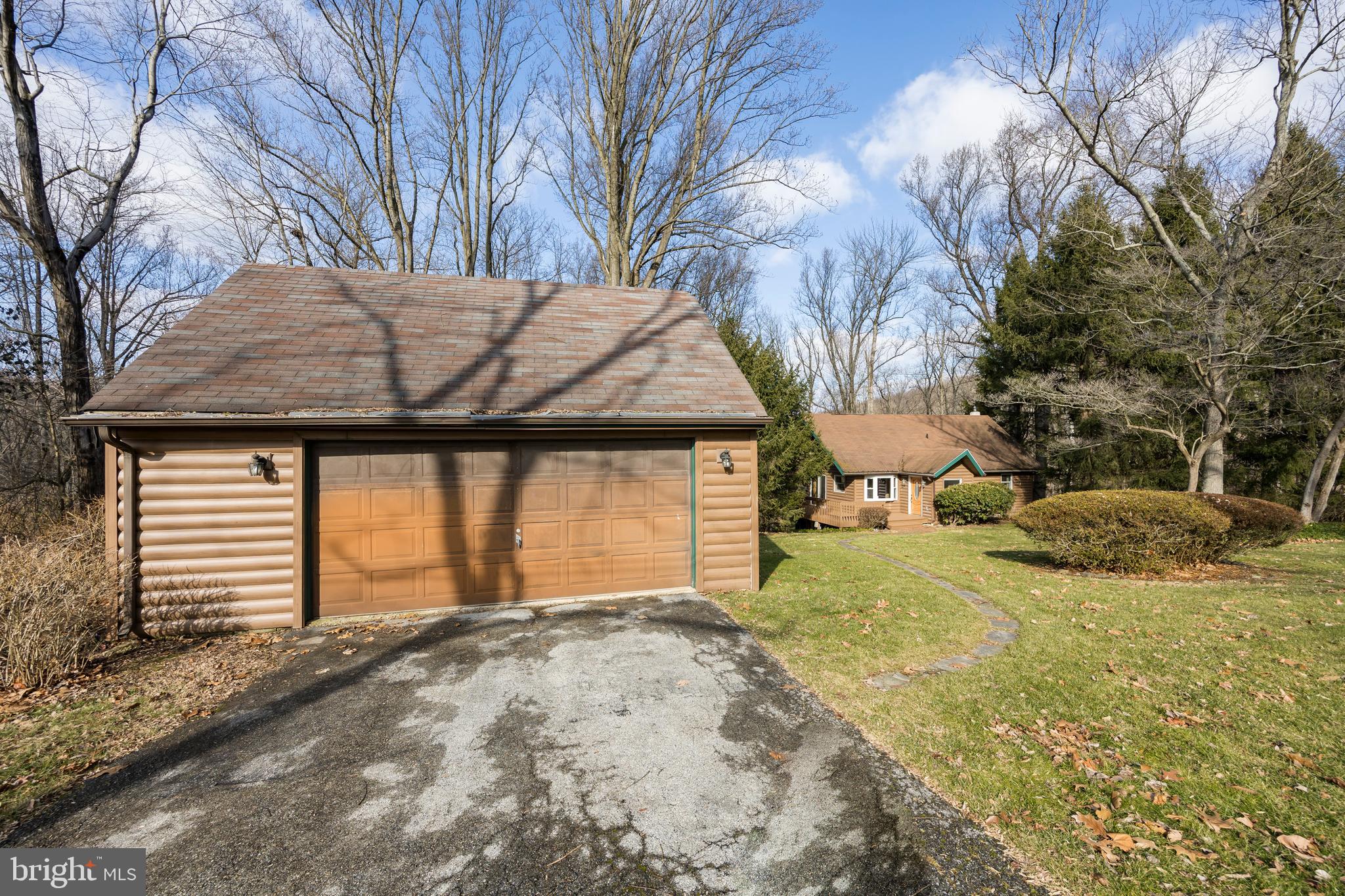 50 Lyndell Road Downingtown, PA 19335 - Photo 30 of 33 Oversized 2 car garage