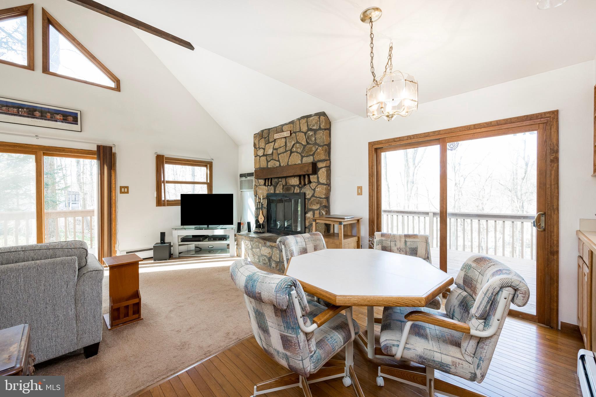50 Lyndell Road Downingtown, PA 19335 - Photo 10 of 33 Airy, open floor plan
