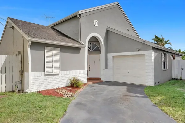 $535,000 | 1180 Southwest 108th Terrace, Davie, FL 33324