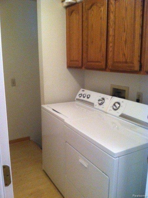 610 Byron Court, Unit 42 Rochester, MI 48307 - Photo 10 of 18 photo 4 (1).JPG