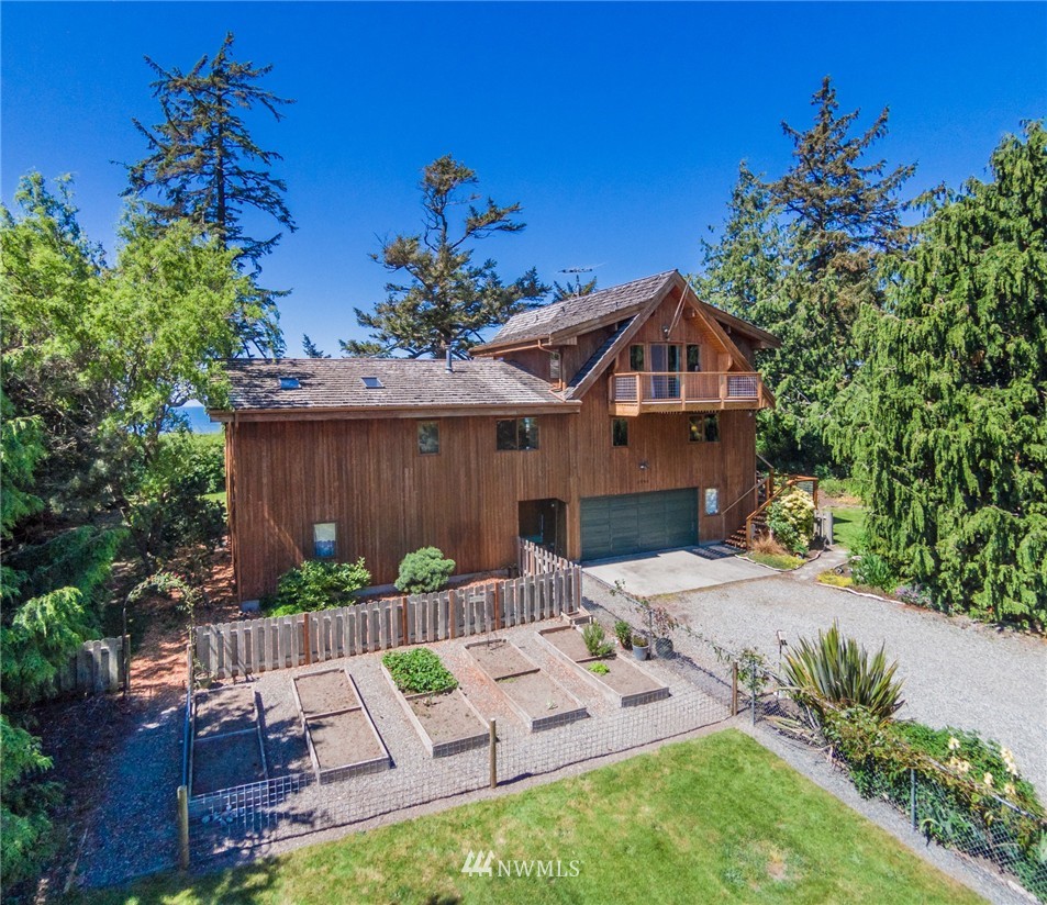 2095 West Beach Road Oak Harbor, WA 98277 - Photo 18 of 25 Gallery Image 18