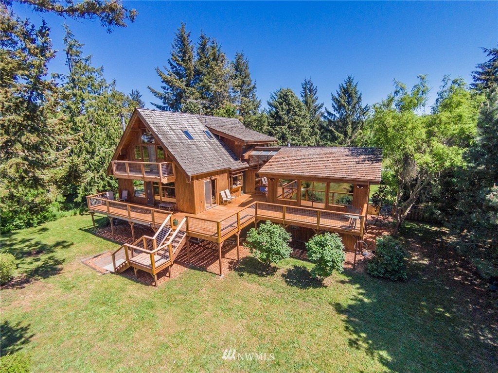 2095 West Beach Road Oak Harbor, WA 98277 - Photo 20 of 25 Gallery Image 20