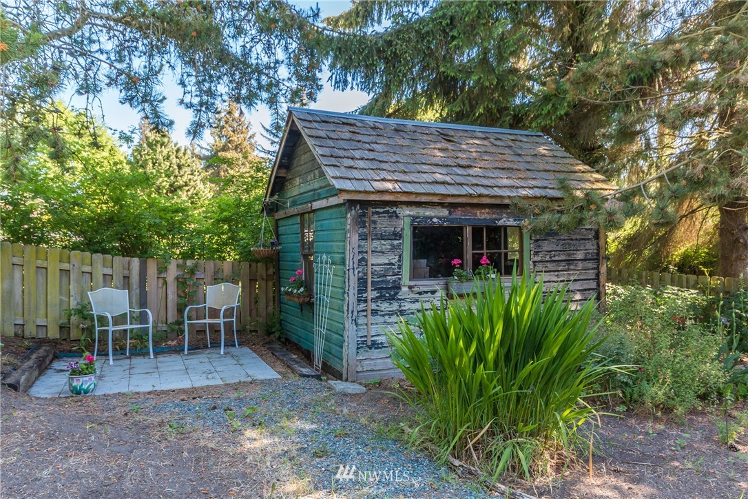 2095 West Beach Road Oak Harbor, WA 98277 - Photo 10 of 25 Gallery Image 10