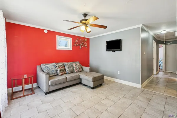 $152,000 | 9490 Dabney Drive, Denham Springs, LA 70726
