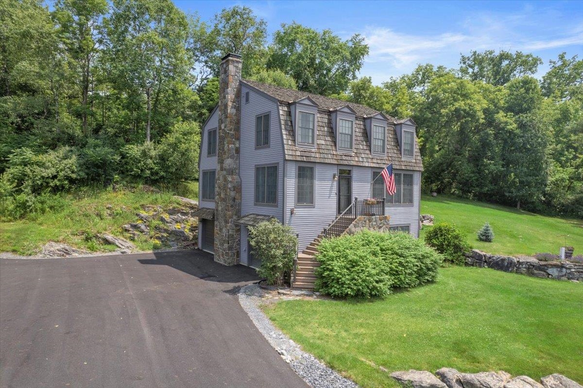 24 Ridge View Place Pownal, VT 05261 - Photo 2 of 40 Gallery Image 2