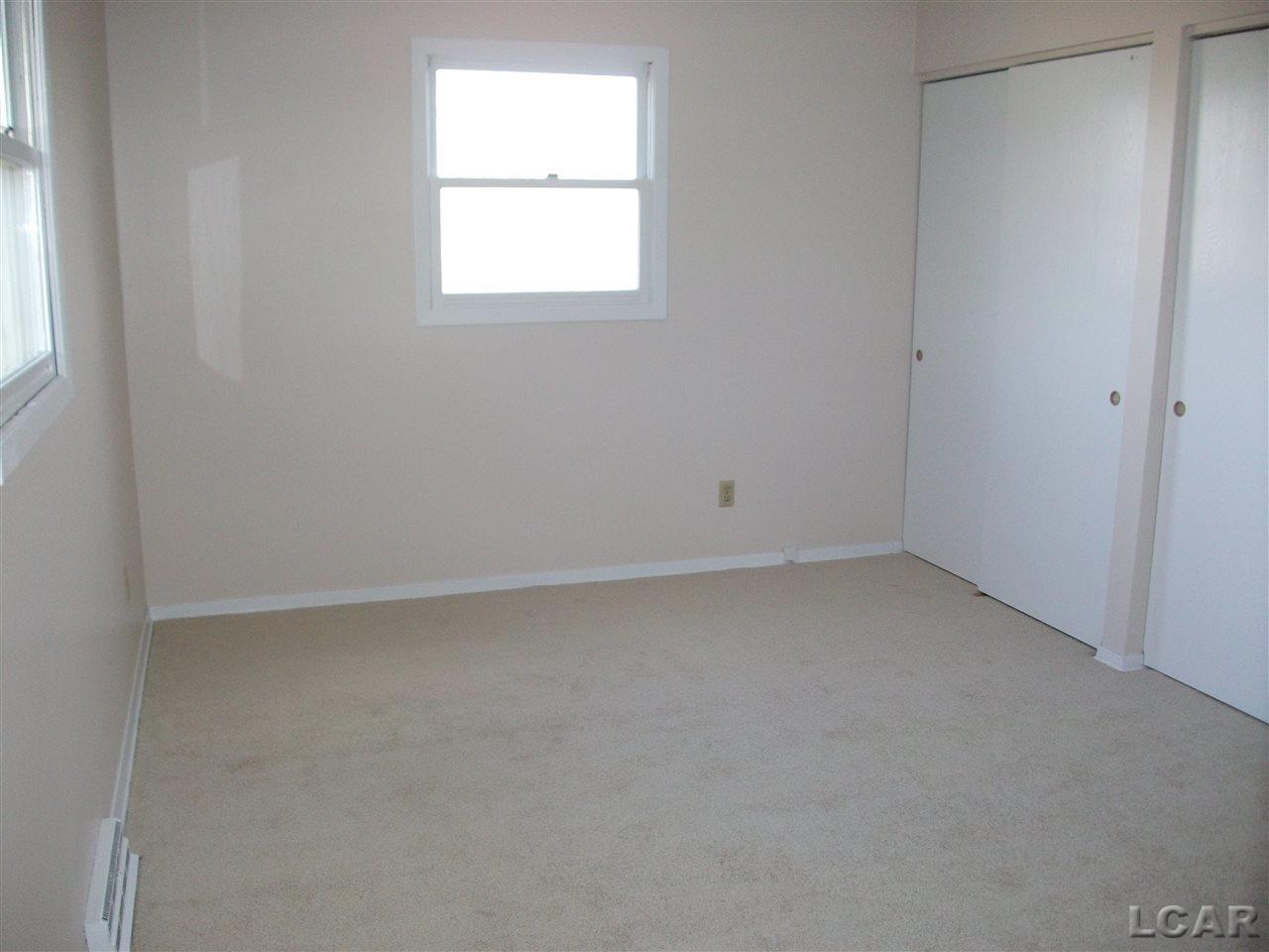 13734 Allen Road Clinton, MI 49236 - Photo 13 of 28 31234815-12.JPG
