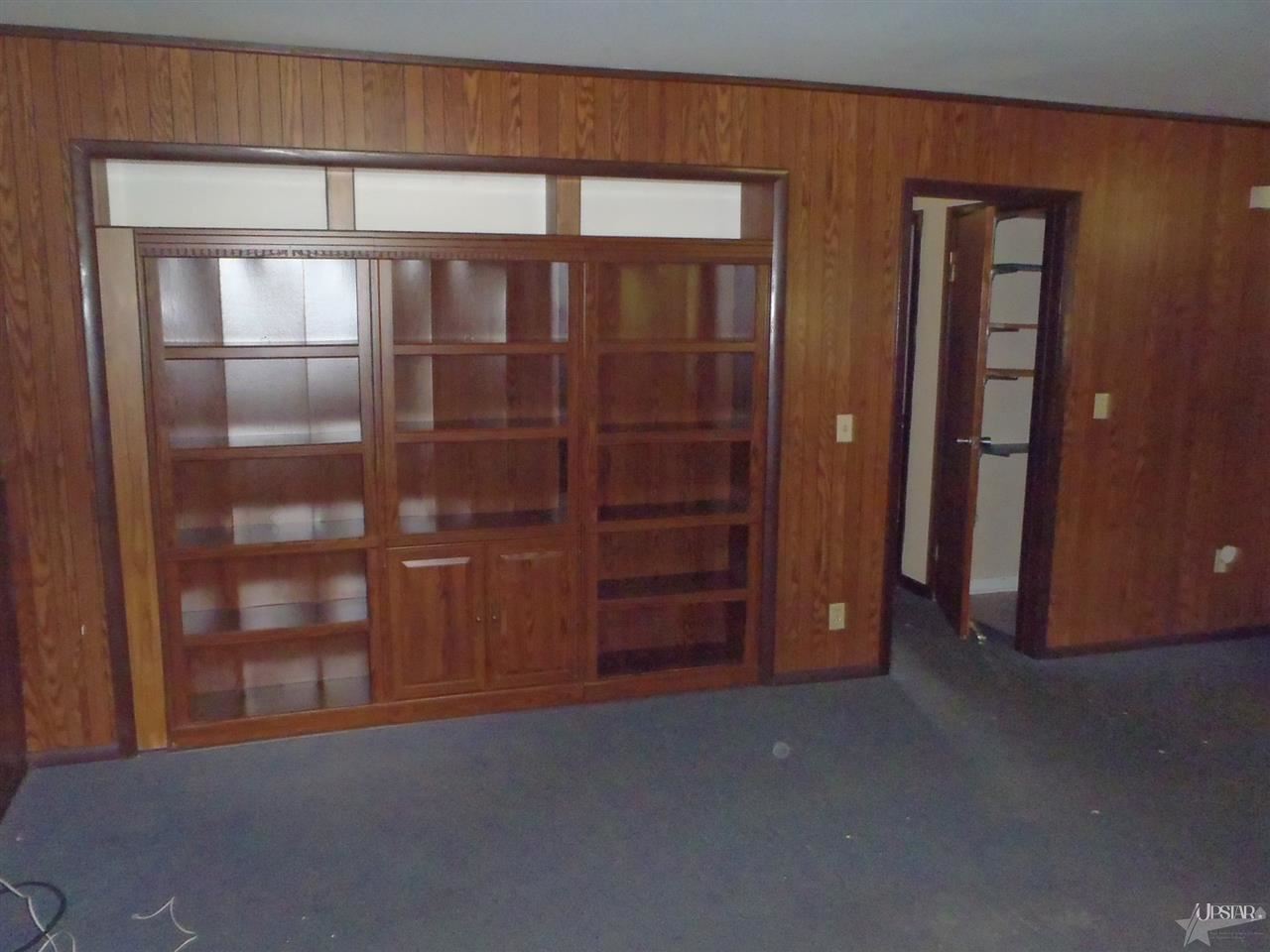 2827 Ridgeway Drive Fort Wayne, IN 46816 - Photo 16 of 22 Gallery Image 16