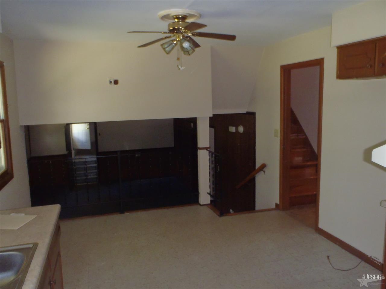 2827 Ridgeway Drive Fort Wayne, IN 46816 - Photo 8 of 22 Gallery Image 8