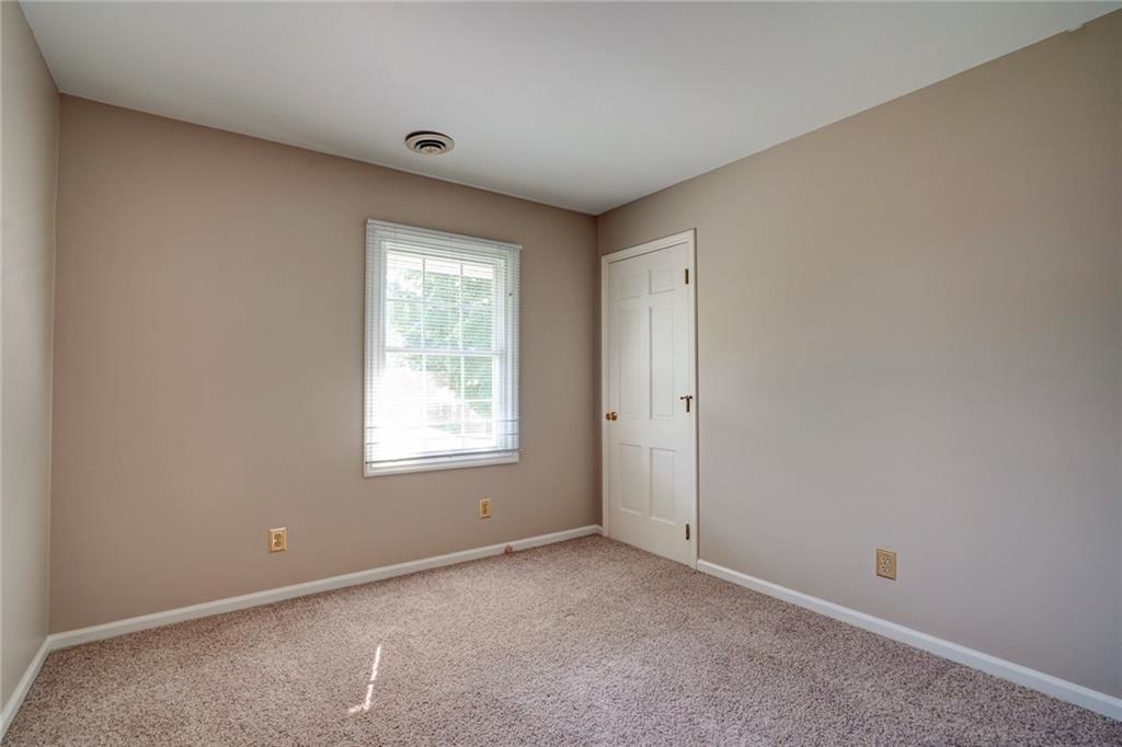 3302 Beech Drive Columbus, IN 47203 - Photo 24 of 38