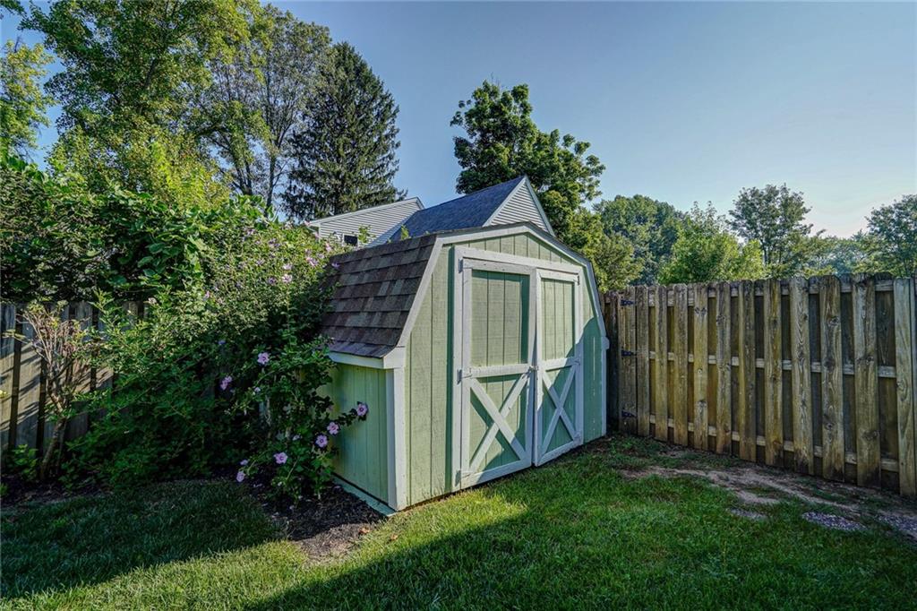 3302 Beech Drive Columbus, IN 47203 - Photo 37 of 38