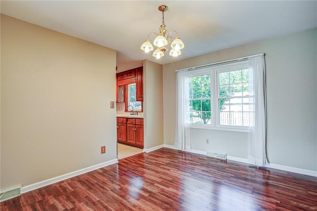 3302 Beech Drive Columbus, IN 47203 - Photo 9 of 38