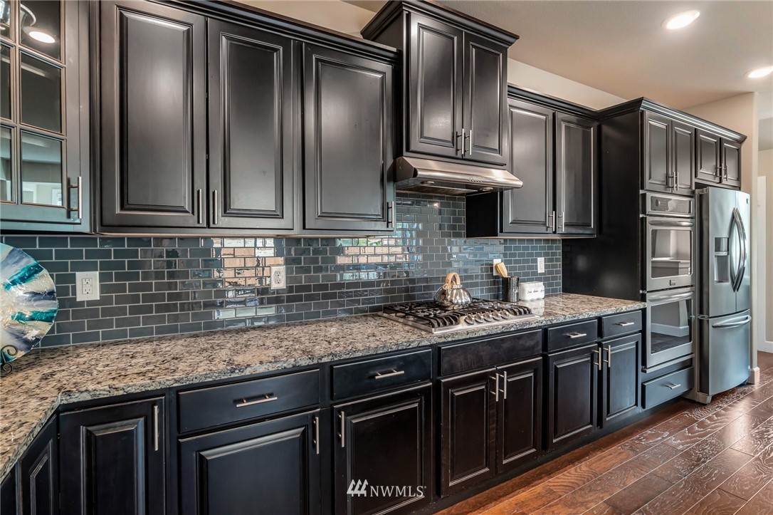 3905 176th Street Southeast Bothell, WA 98012 - Photo 15 of 39