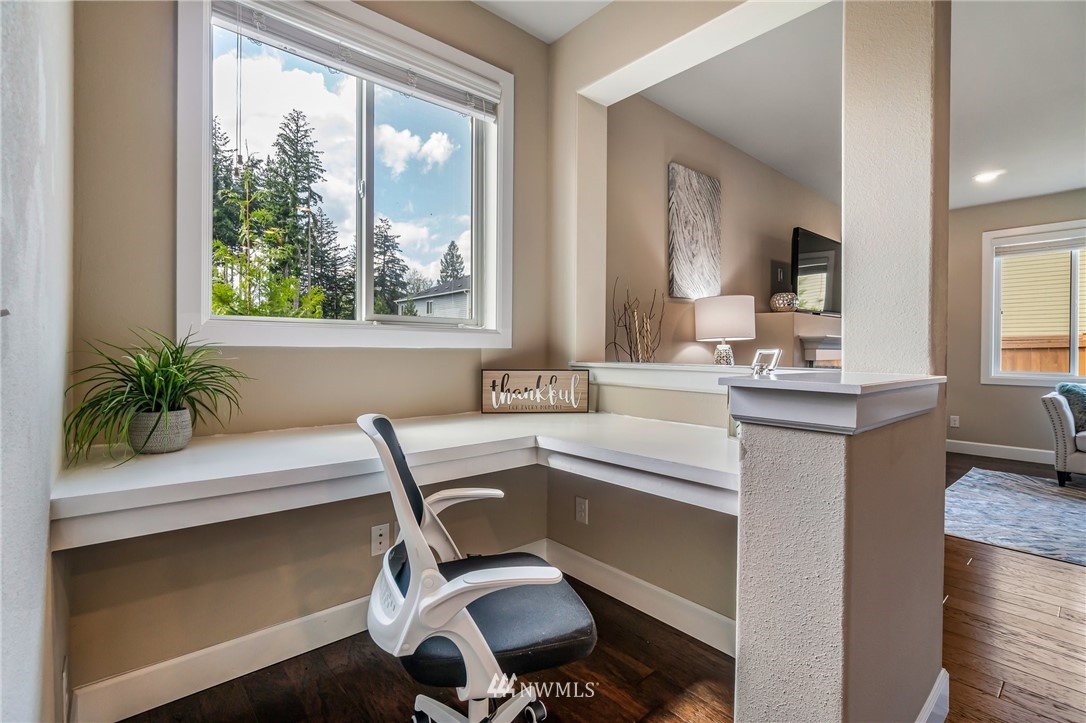 3905 176th Street Southeast Bothell, WA 98012 - Photo 16 of 39